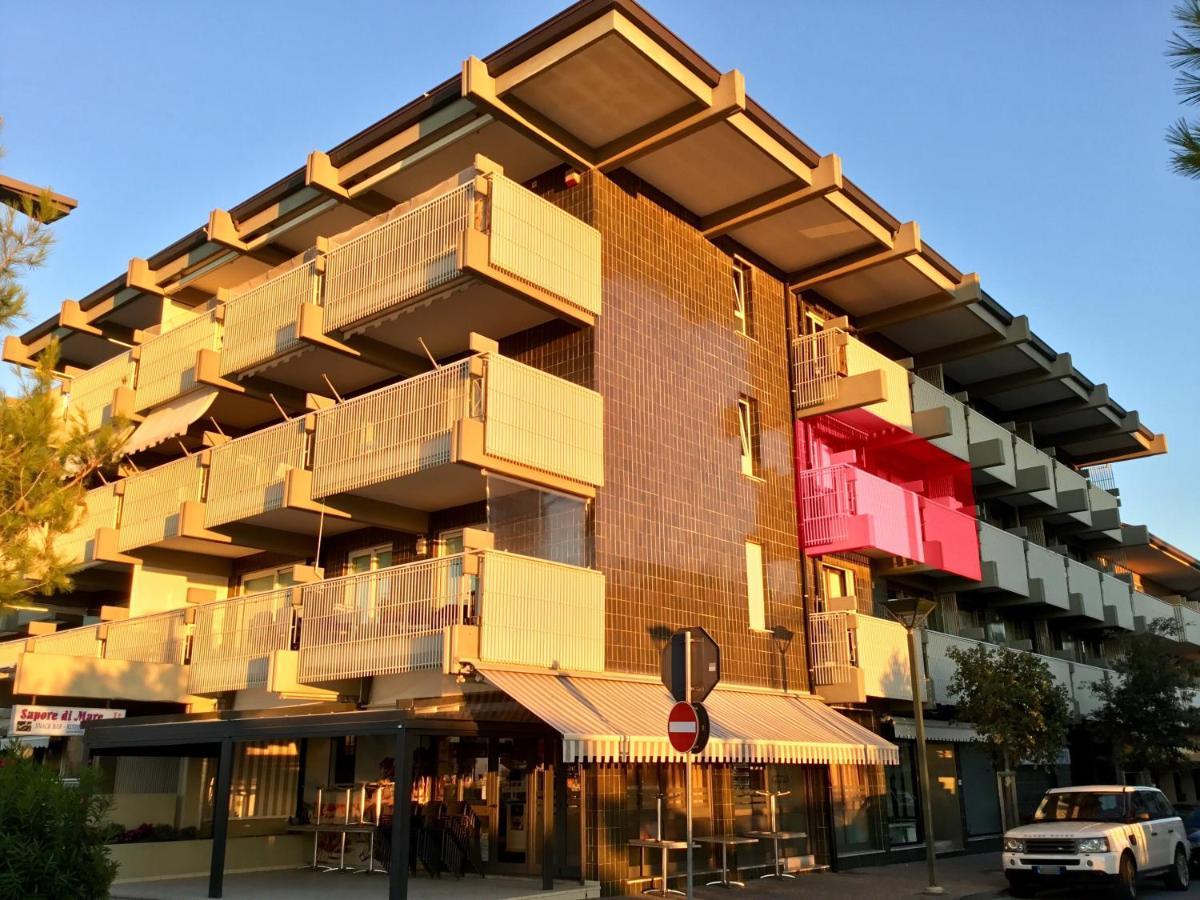 Sparkling Holiday Lignano Sabbiadoro Exterior foto