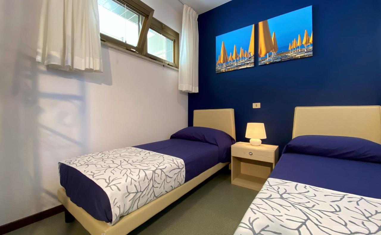 Sparkling Holiday Lignano Sabbiadoro Exterior foto